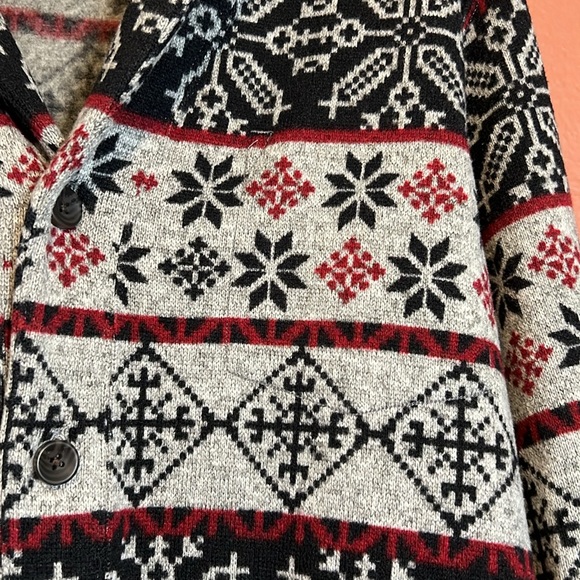 Levi’s Holiday Men’s Cardigan - Picture 9 of 13